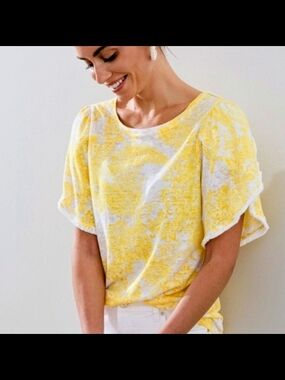 Chico's Yellow Floral Short-Sleeve - Size Med. Chico Size 1